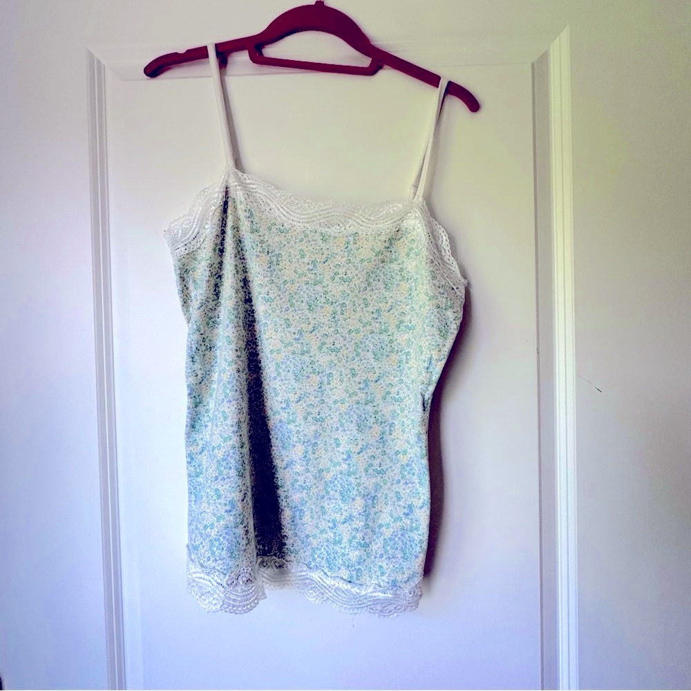 Ann Taylor Camisole / Cami in Pastel Floral Pattern, Medium